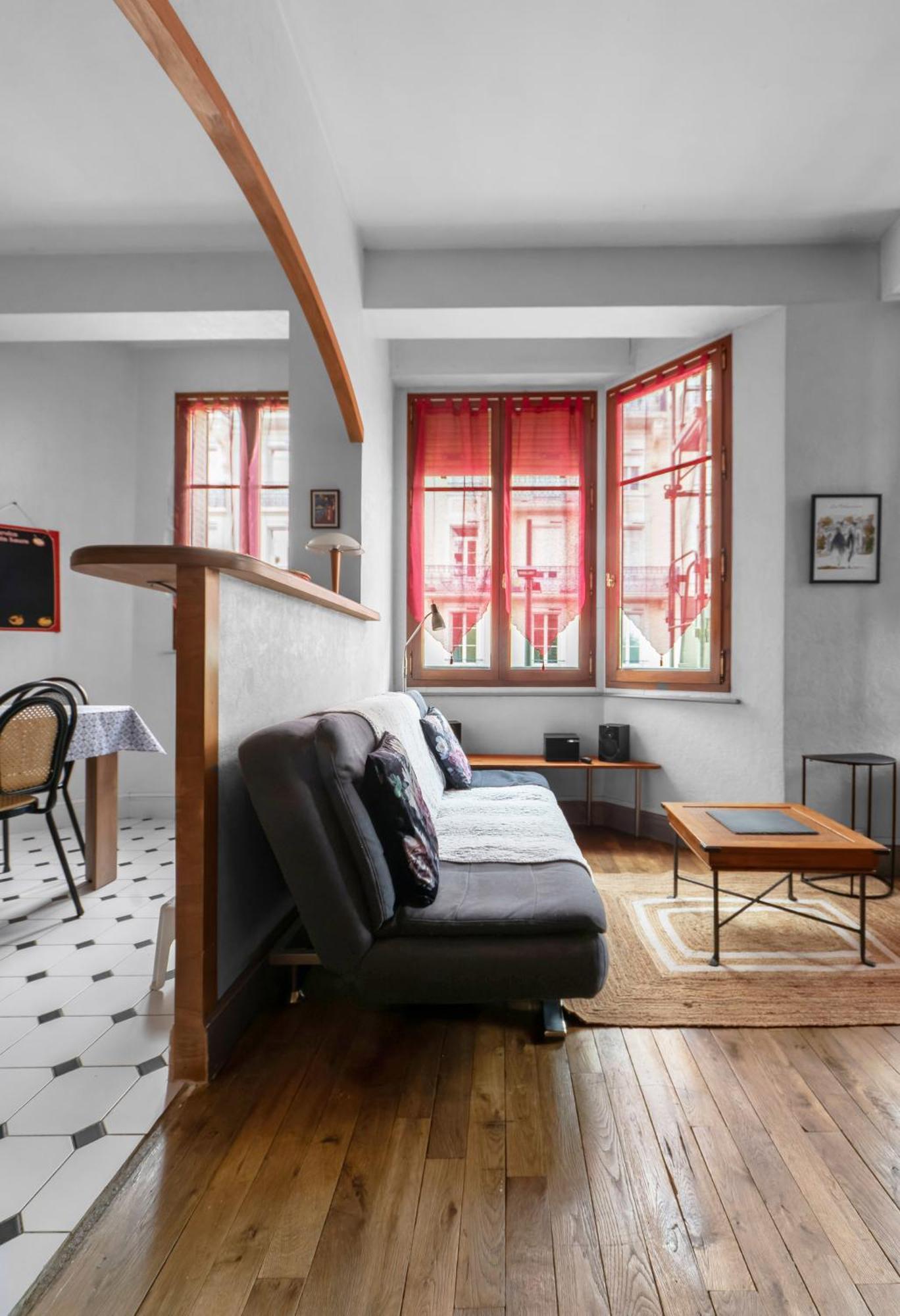 Le Lasteyras - Appartement Charmant En Centre Ville 비시 외부 사진
