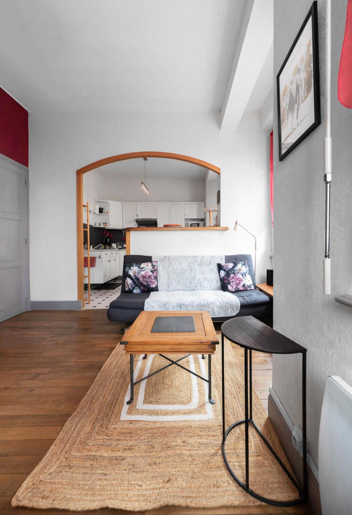 Le Lasteyras - Appartement Charmant En Centre Ville 비시 외부 사진