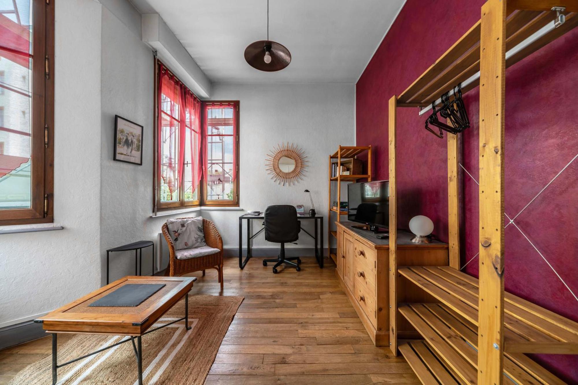 Le Lasteyras - Appartement Charmant En Centre Ville 비시 외부 사진