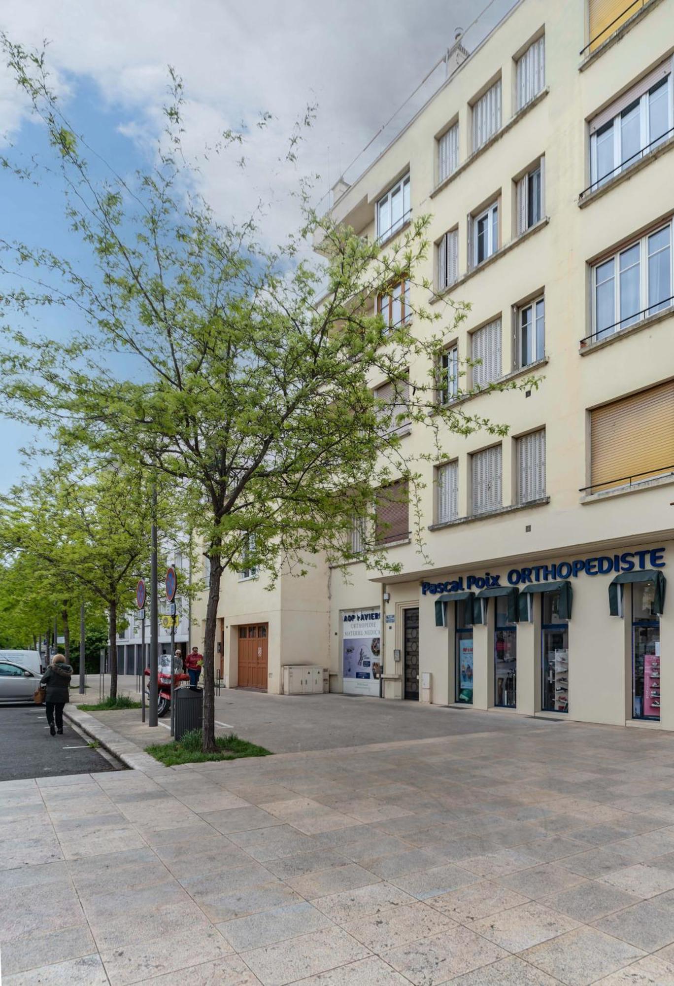 Le Lasteyras - Appartement Charmant En Centre Ville 비시 외부 사진