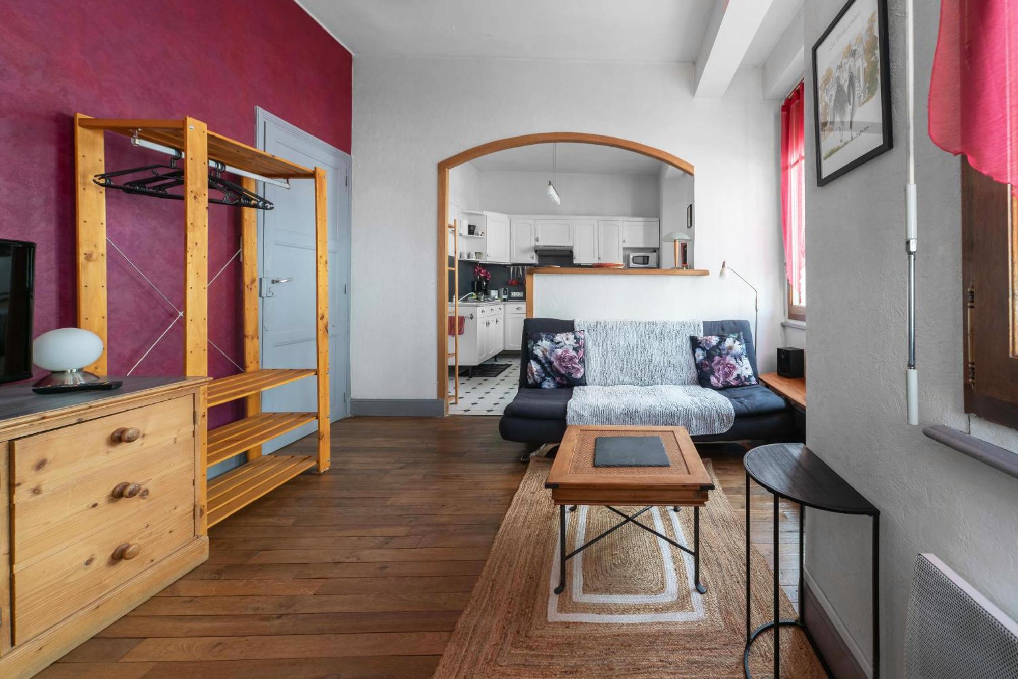 Le Lasteyras - Appartement Charmant En Centre Ville 비시 외부 사진
